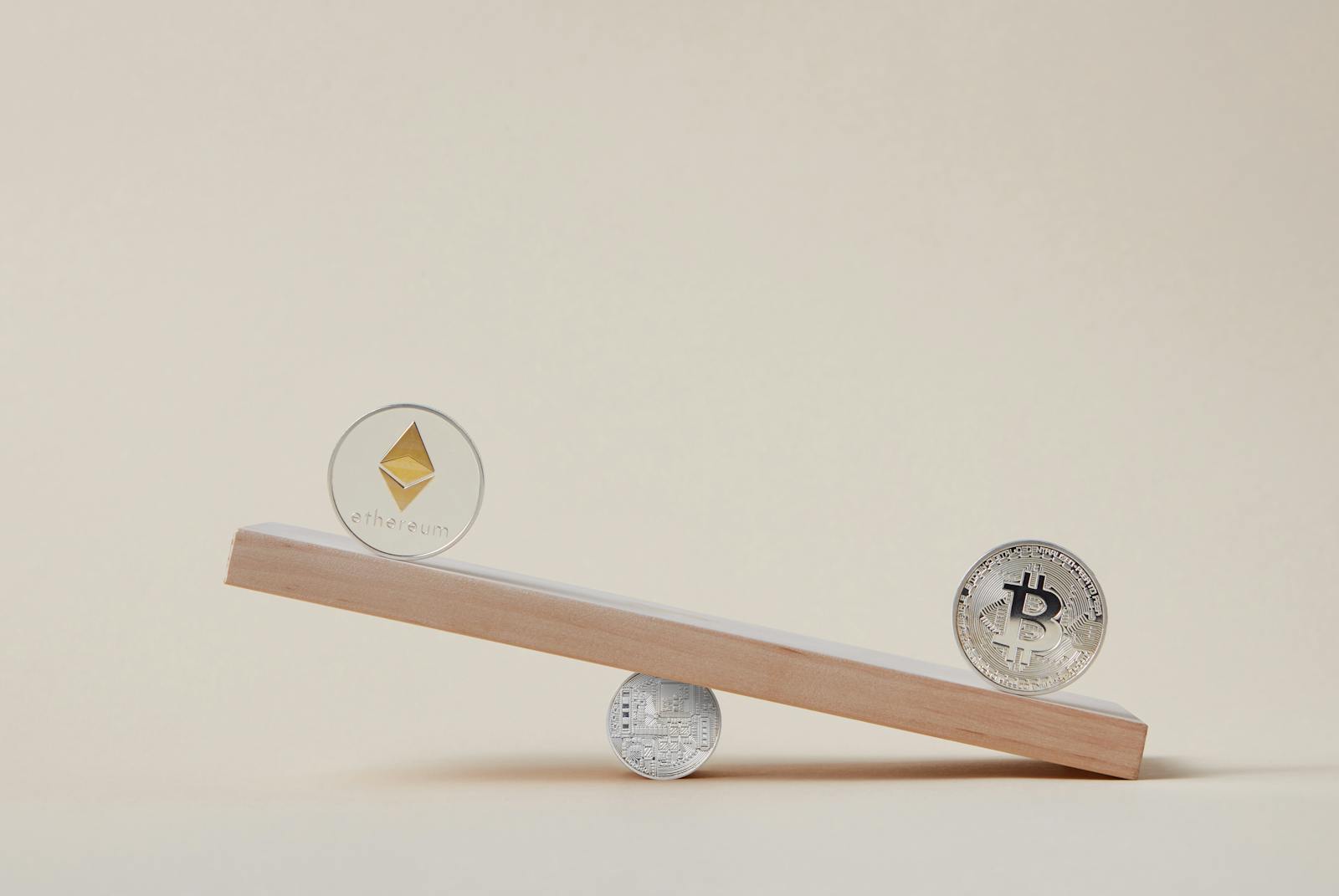 Stablecoins Explained: Why USDC and USDT Are Quietly Becoming the Backbone of Crypto